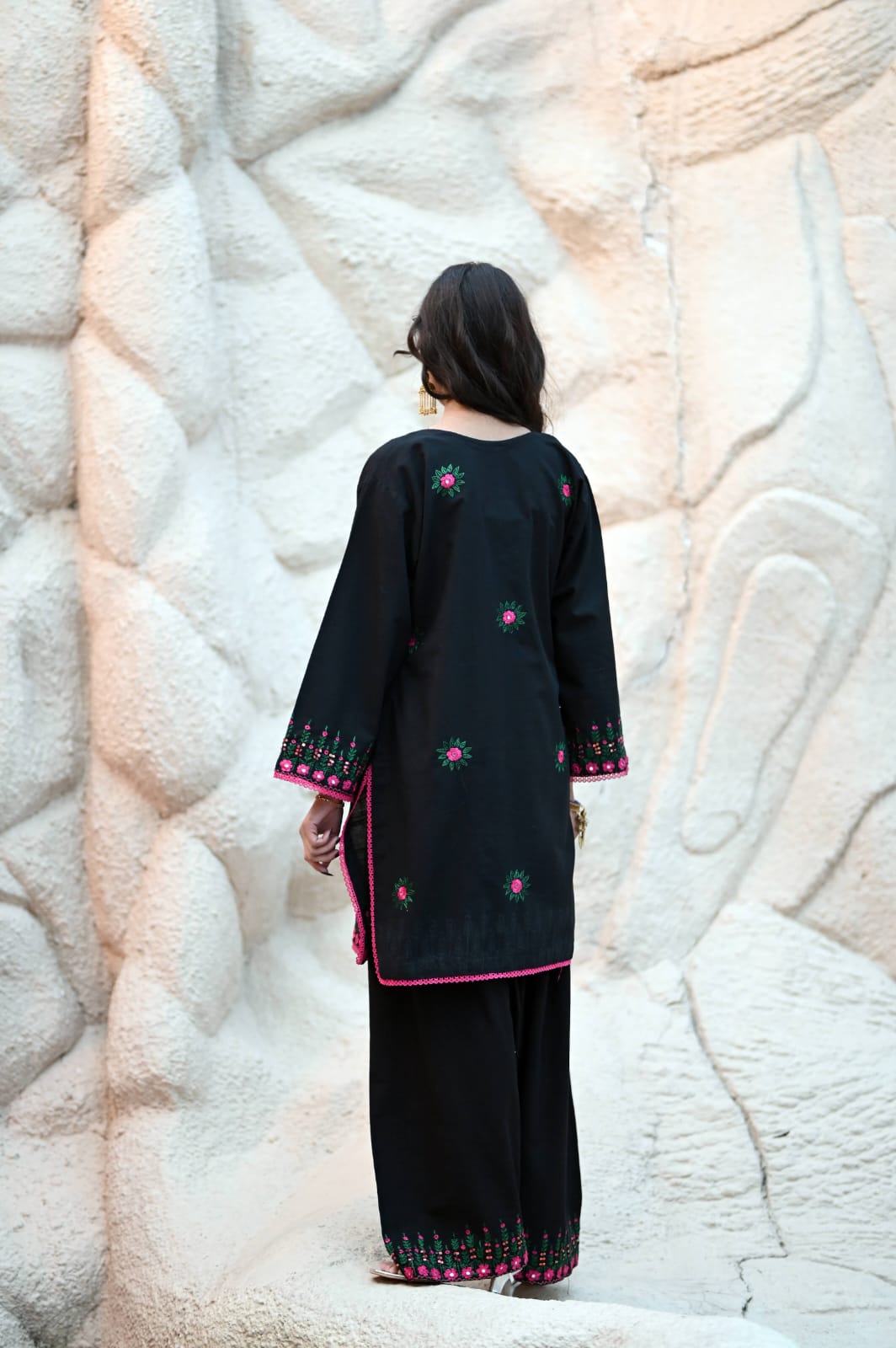 Soft Khaddar 2-Piece Suit with Handmade Mirror & Sitara Embroidery