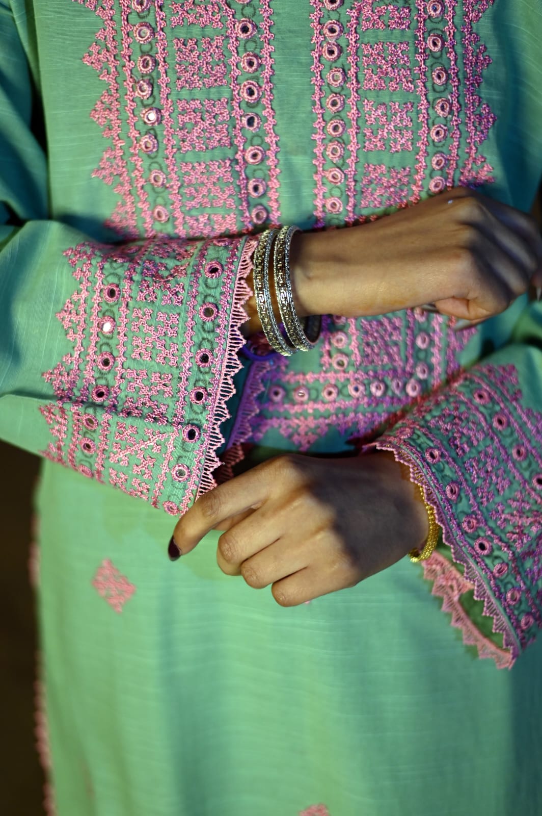 Soft Khaddar 2-Piece Suit with Mirror & Handmade Embroidery