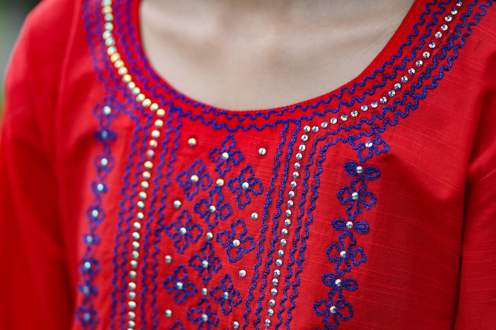 Soft Khaddar Hand-Embroidered 2-Piece Suit