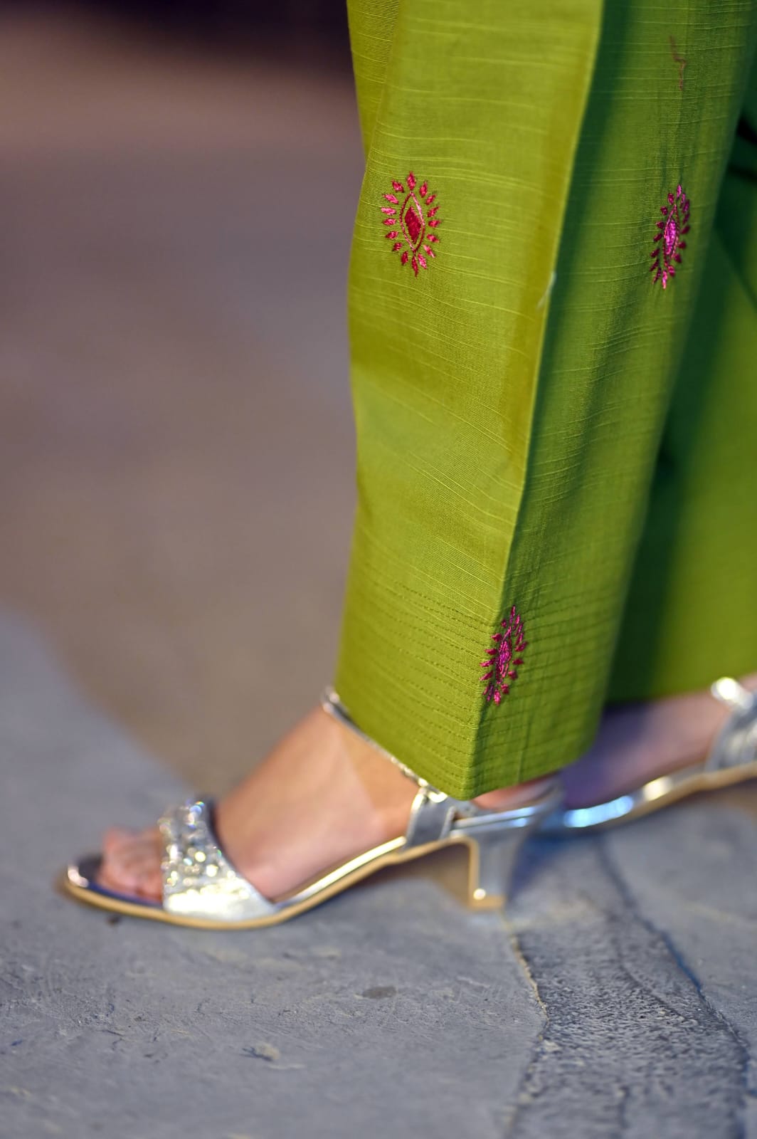 Soft Khaddar 2-Piece Suit with Handmade Embroidery