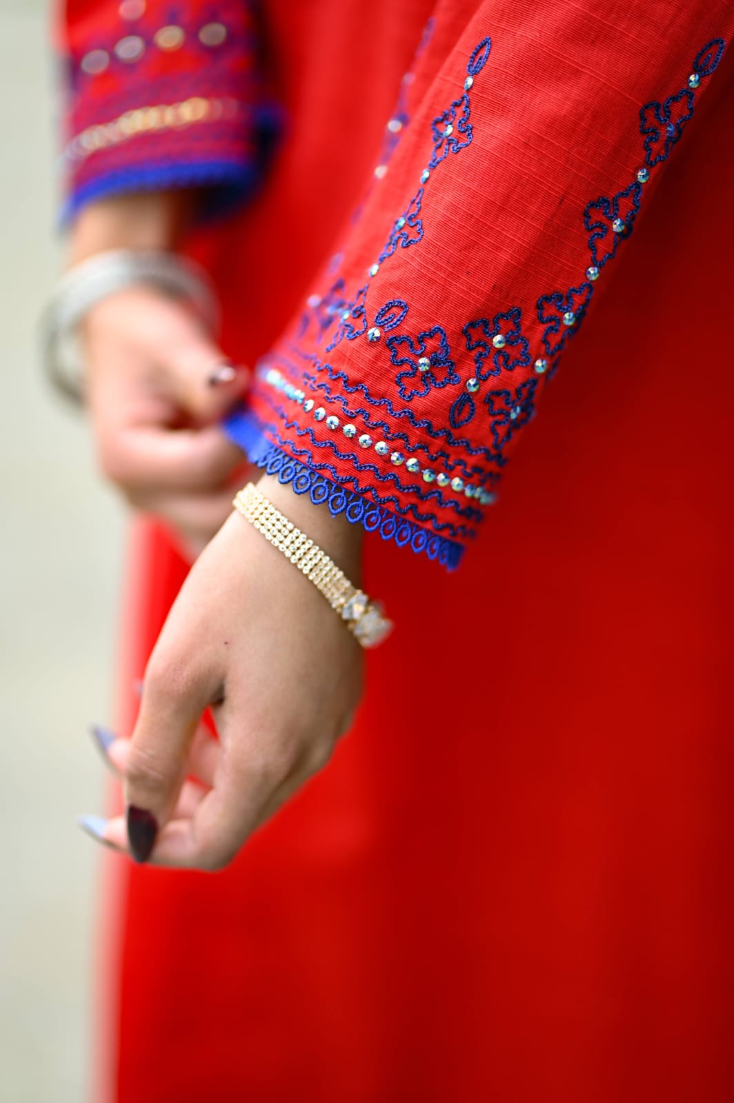 Soft Khaddar Hand-Embroidered 2-Piece Suit