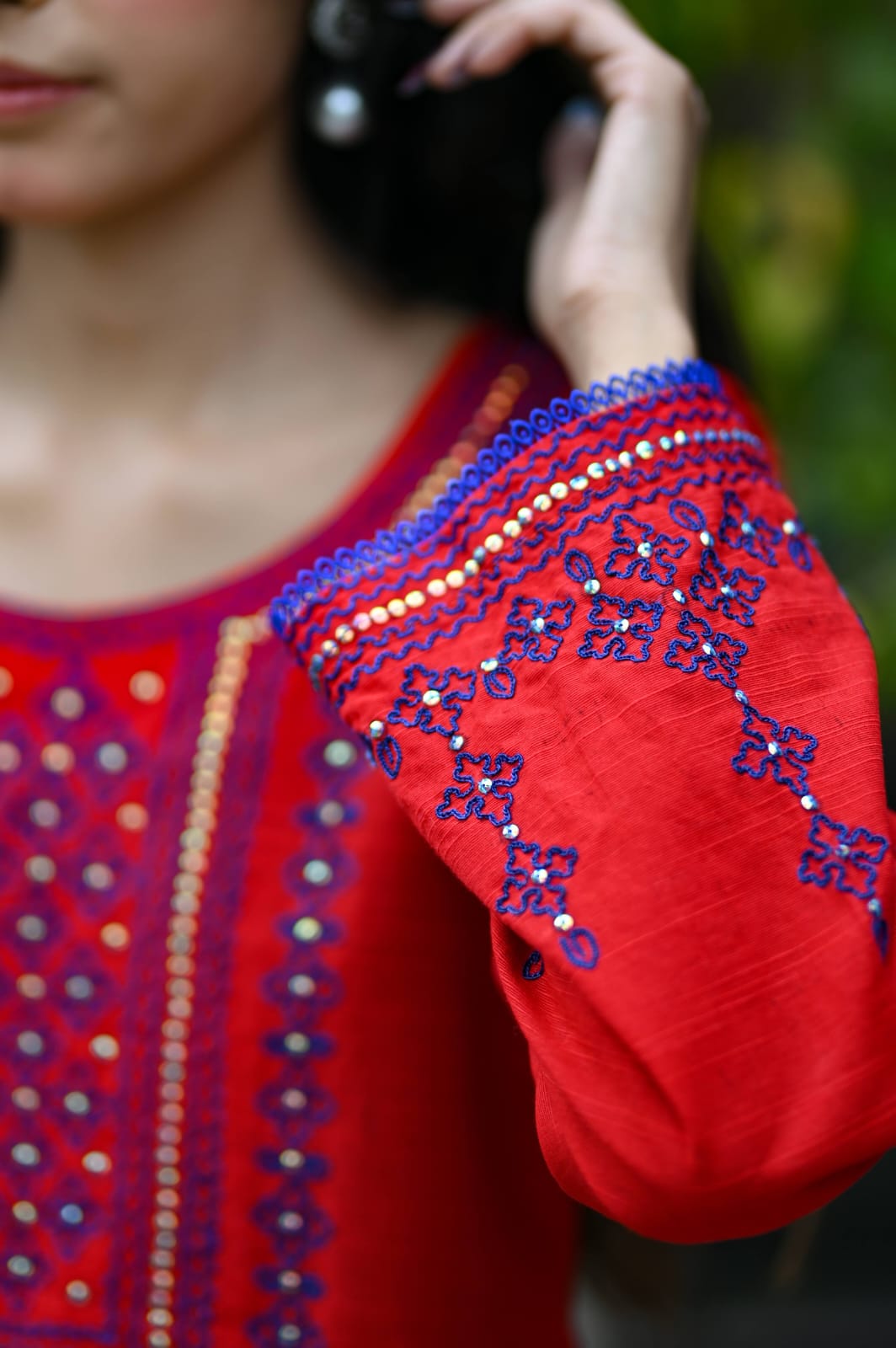 Soft Khaddar Hand-Embroidered 2-Piece Suit